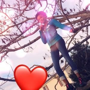 Meet your Posher, Johnasia